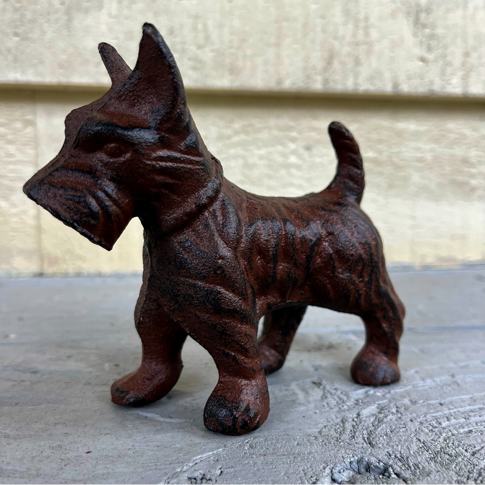 Cast Iron Scottie Dog Figurine Desk Paperweight
